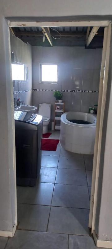 4 Bedroom Property for Sale in East London Rural Eastern Cape